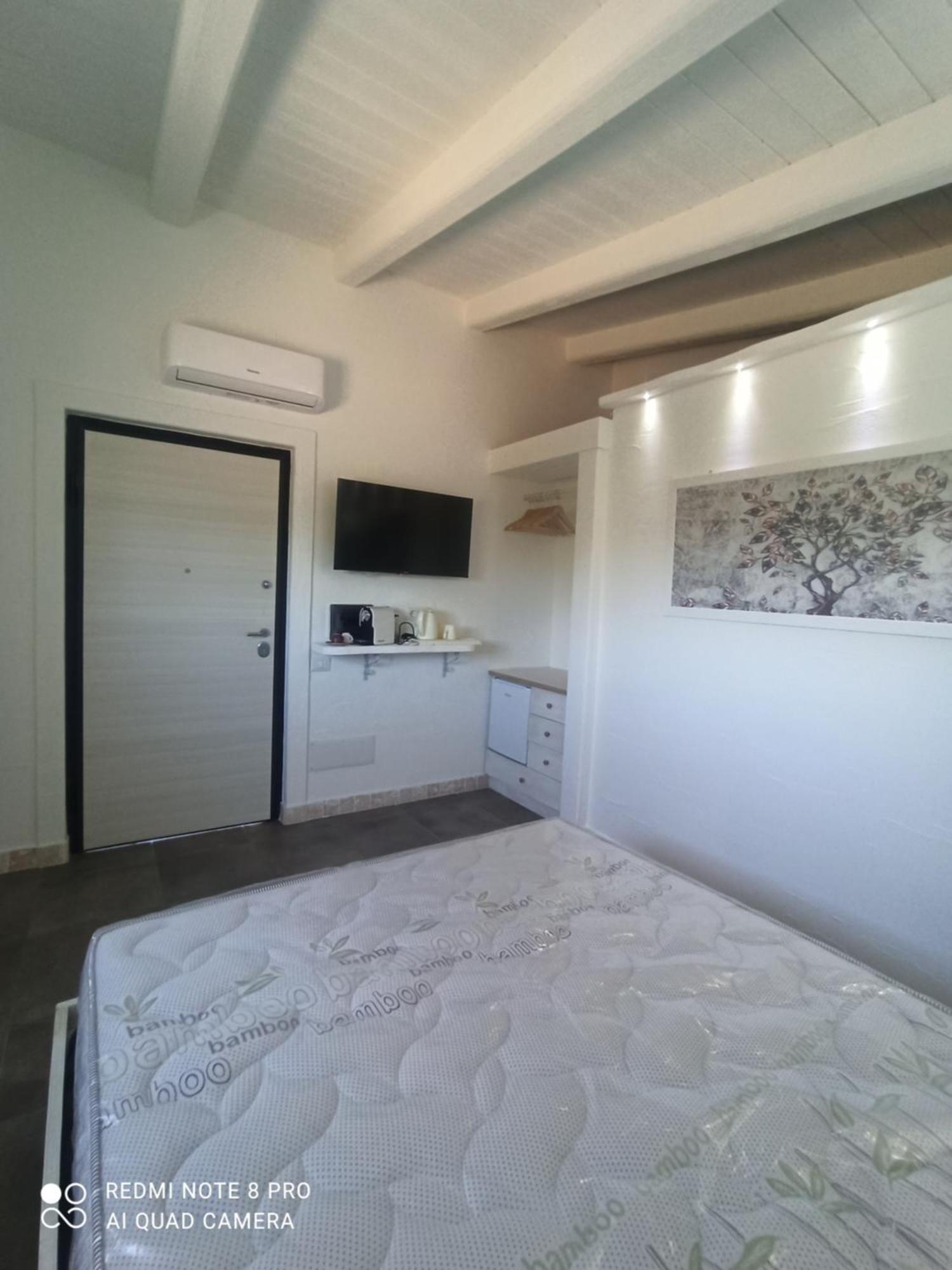 Bello Bello Rooms Санта-Тереза-Галлура Номер фото